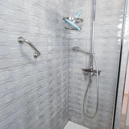 Primavera By The 公寓